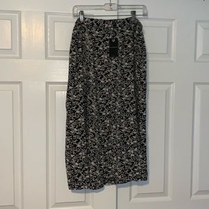 Lucky Brand Blk/Wht Paisley Skirt
